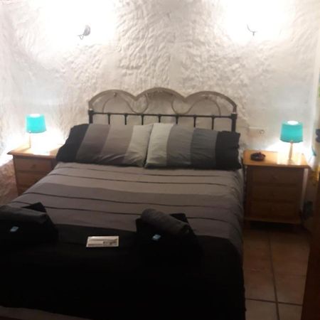 The Welcome Cave Freila Exterior foto