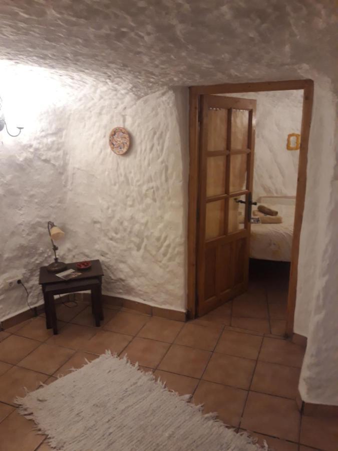 The Welcome Cave Freila Exterior foto