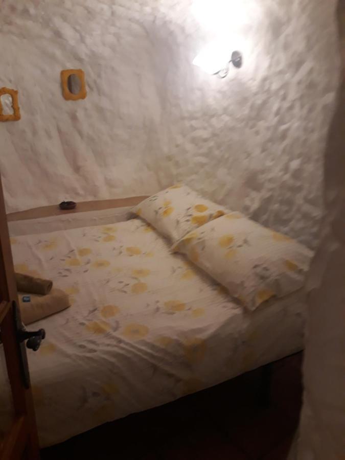 The Welcome Cave Freila Exterior foto