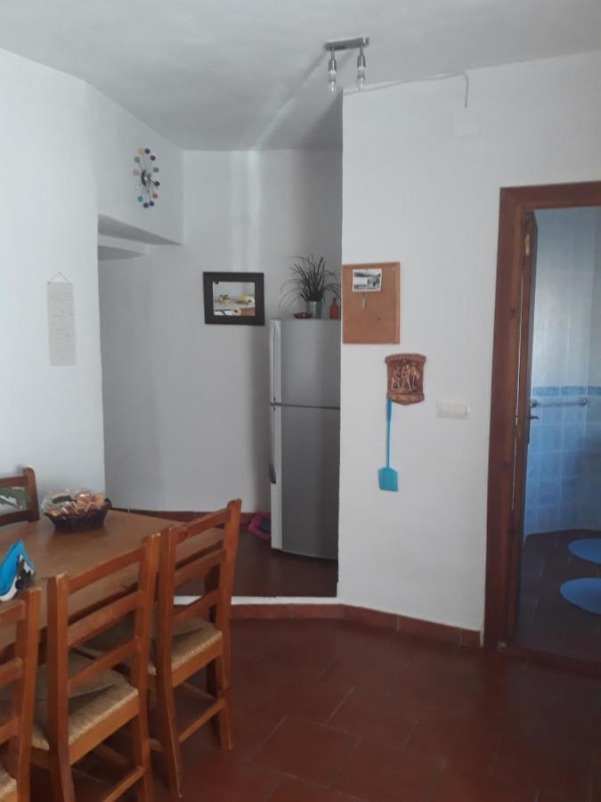 The Welcome Cave Freila Exterior foto
